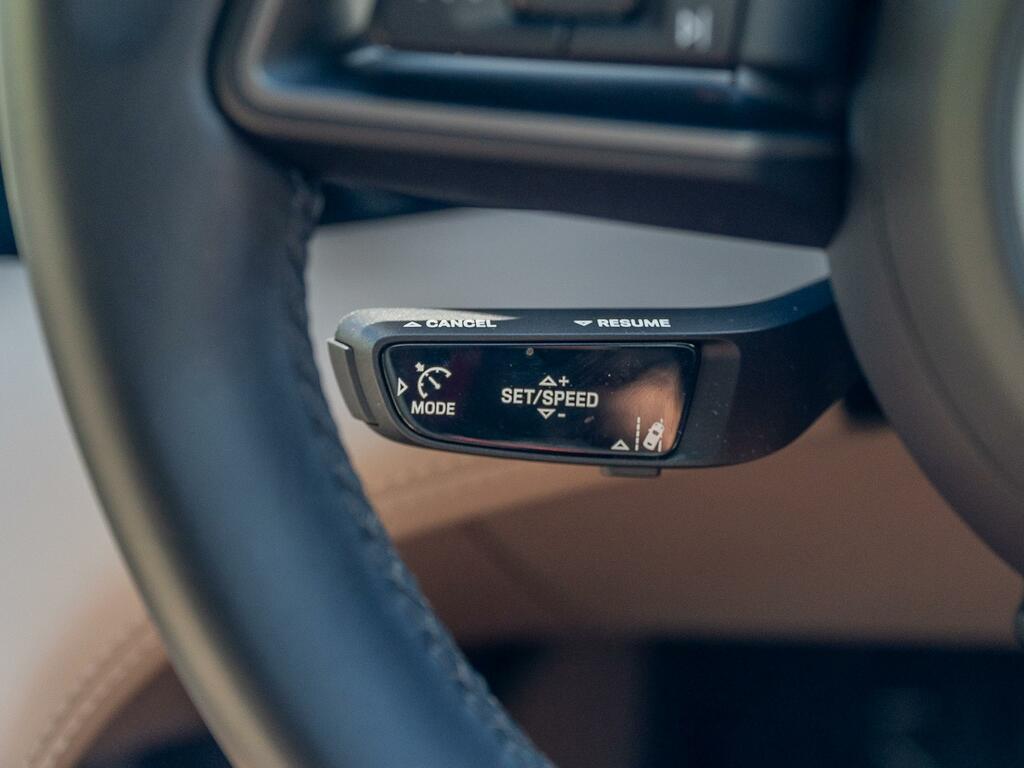 Porsche Taycan 520Kw Turbo 105Kwh Black #26