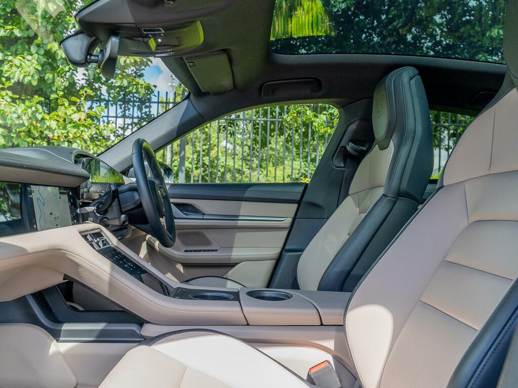 Porsche Taycan 520Kw Turbo 105Kwh Black #3