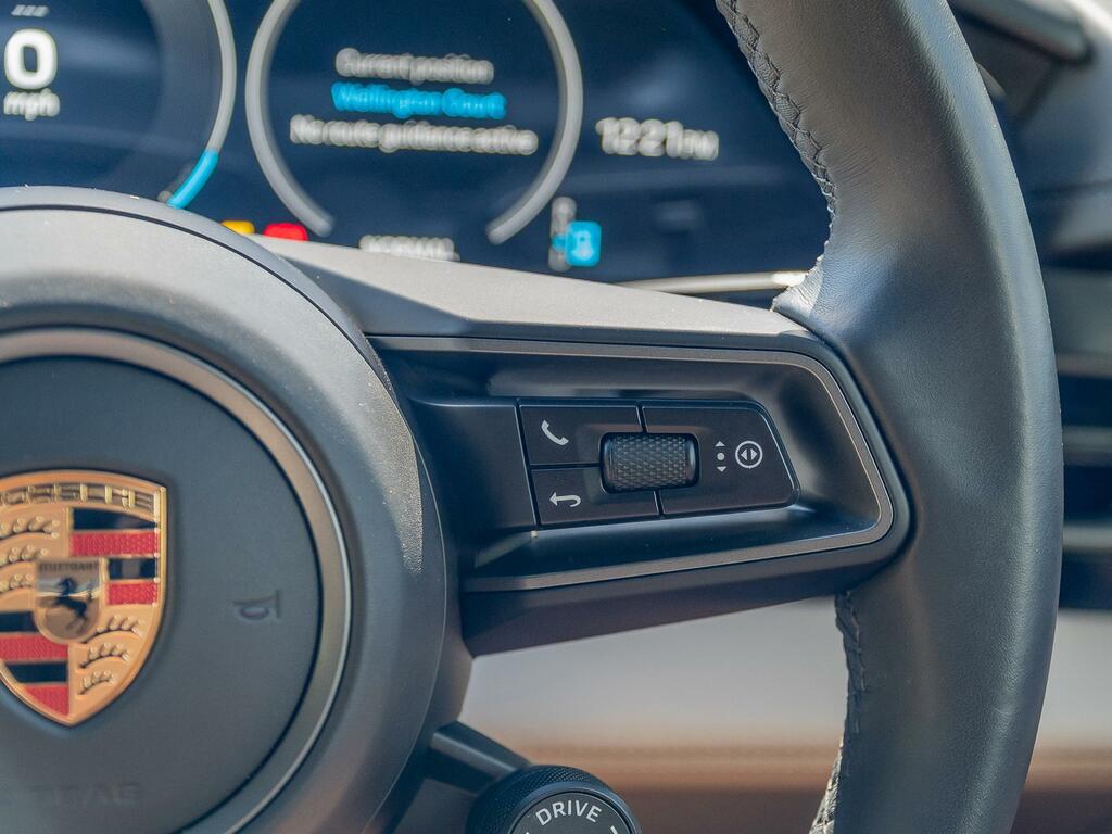 Porsche Taycan 520Kw Turbo 105Kwh Black #22