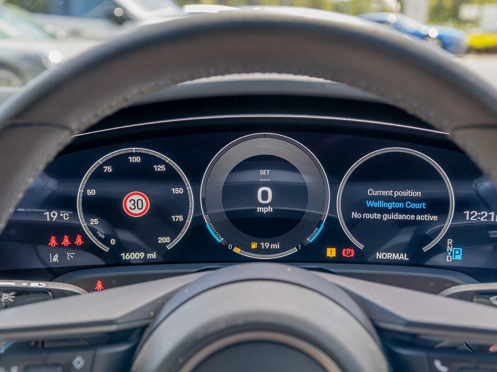 Porsche Taycan 520Kw Turbo 105Kwh Black #15