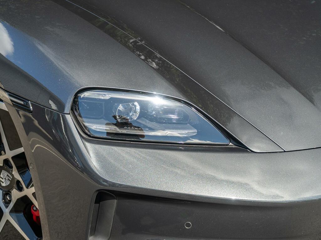 Porsche Taycan 520Kw Turbo 105Kwh Black #29