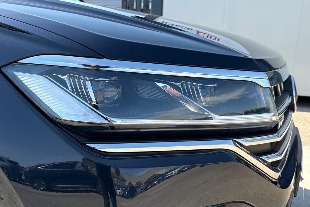 Volkswagen Touareg 3.0 V6 R-line Tech Tdi 282 Bhp Black #19