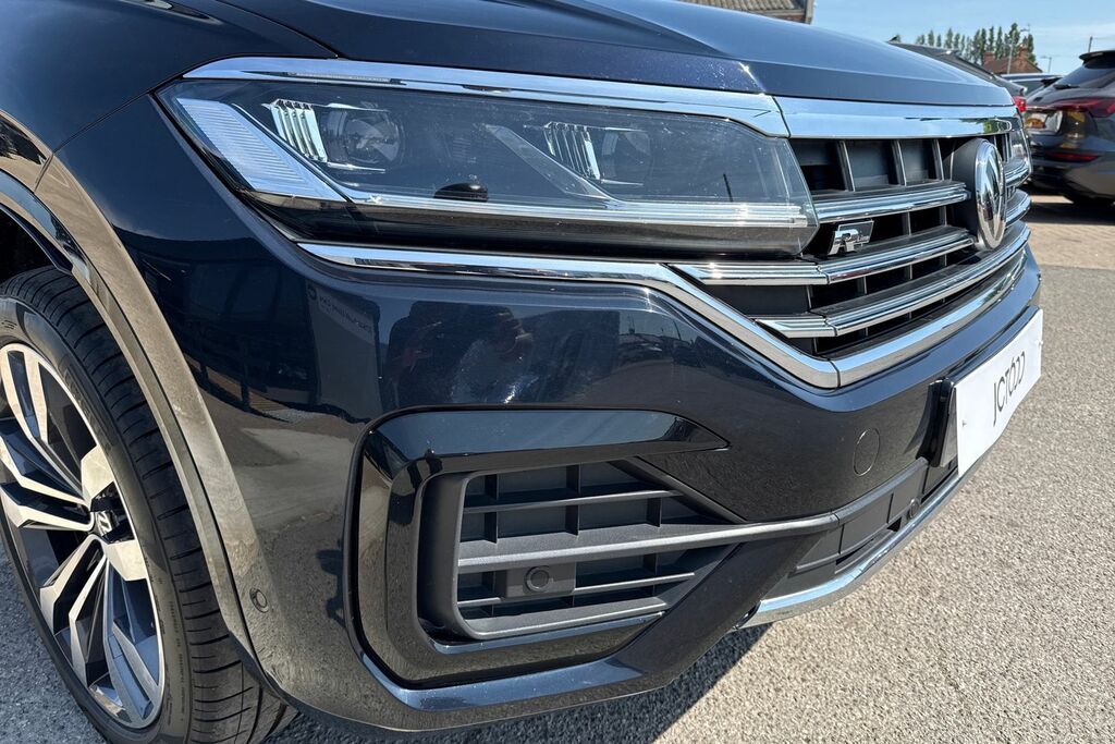 Volkswagen Touareg 3.0 V6 R-line Tech Tdi 282 Bhp Black #23