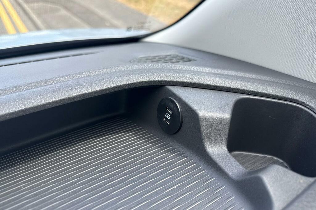 Volkswagen Transporter 2.0 Tdi 150 Startline Kombi Dsg Slider Grey #38