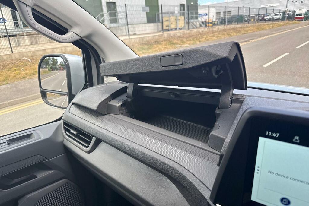 Volkswagen Transporter 2.0 Tdi 150 Startline Kombi Dsg Slider Grey #39