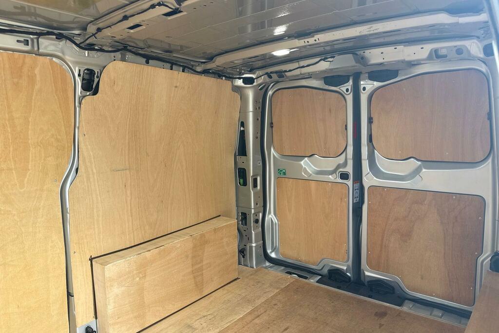 Volkswagen Transporter 2.0 Tdi 150 Startline Kombi Dsg Slider Grey #9