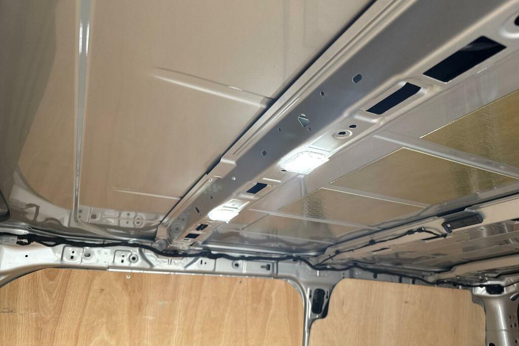Volkswagen Transporter 2.0 Tdi 150 Startline Kombi Dsg Slider Grey #24