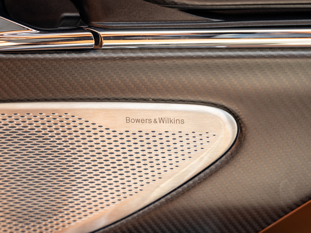 Aston Martin DB12 4.0 V8 Volante Euro 6 Ss 680 P Black #16