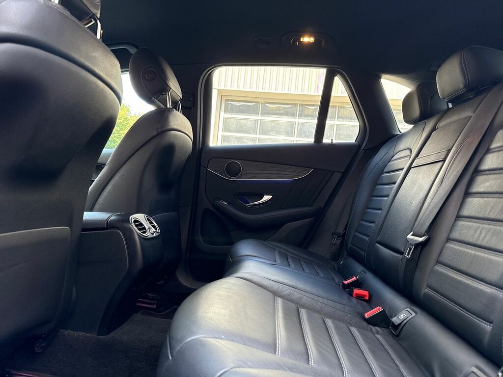 Mercedes-Benz GLC Class Mercedes-benz Estate 300 4Matic Amg Line 9G-tr White #40
