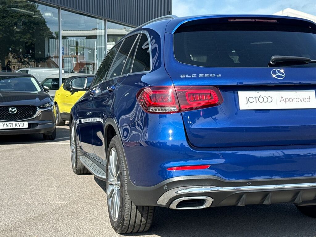 Mercedes-Benz GLC Class Mercedes-benz Estate 300 4Matic Amg Line 9G-tr White #25