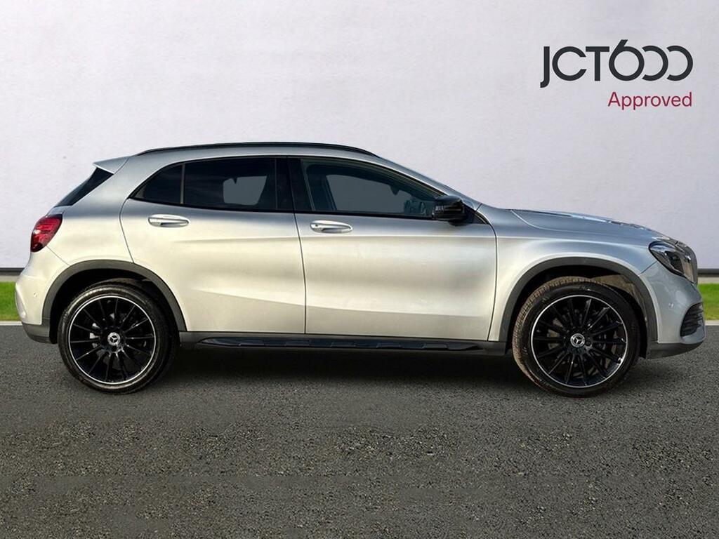Mercedes-Benz GLA Class 1.6 Gla180 Urban Edition Suv 7G-dct Eur Black #4