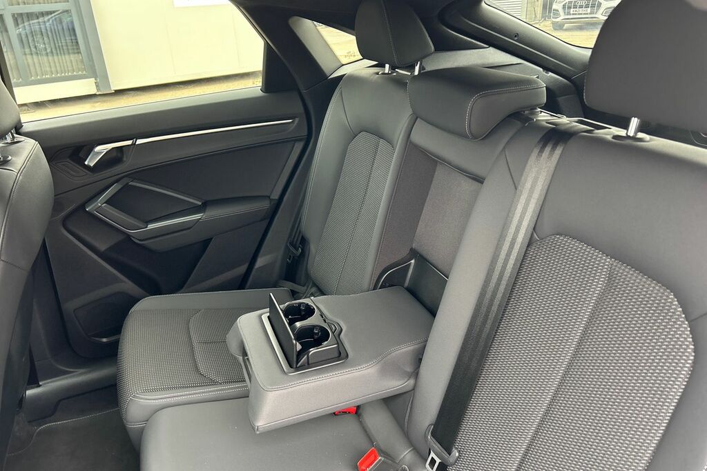 Audi Q3 Tfsi 40 Vorsprung Suv S Tronic Quattro Euro  #41