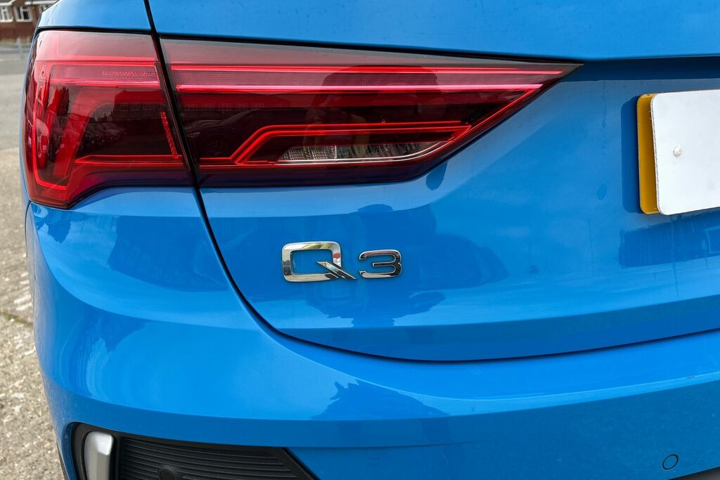 Audi Q3 Tfsi 40 Vorsprung Suv S Tronic Quattro Euro  #33
