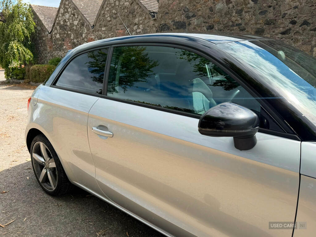Audi A1 1.4 Tfsi Sport Euro 5 Ss Red #12