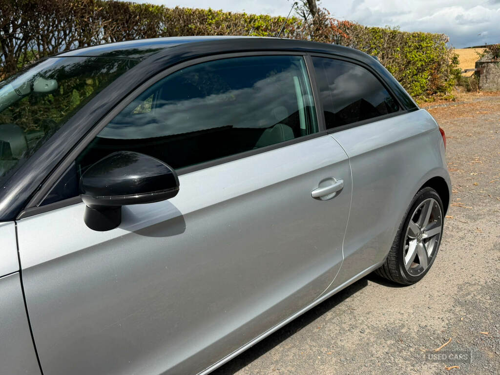 Audi A1 1.4 Tfsi Sport Euro 5 Ss Red #13