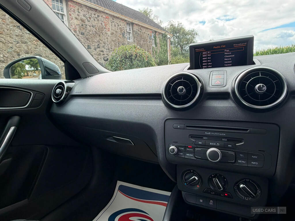 Audi A1 1.4 Tfsi Sport Euro 5 Ss Red #14