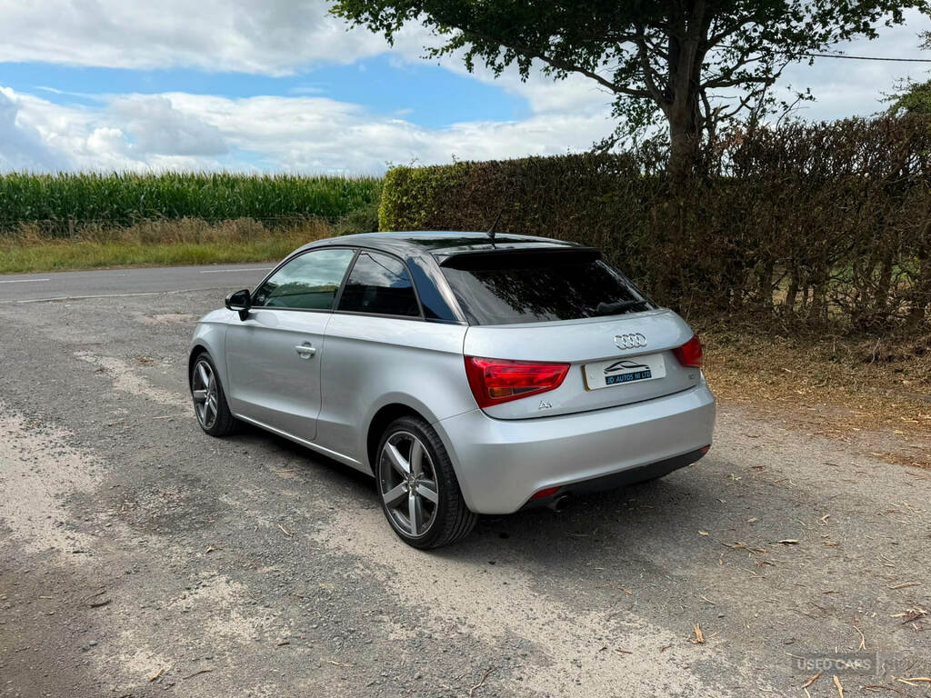 Audi A1 1.6 Tdi Sport Silver #5