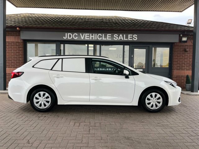 Toyota Corolla 2023 1.8 Vvt-h Car Derived Van Hybrid C White #3