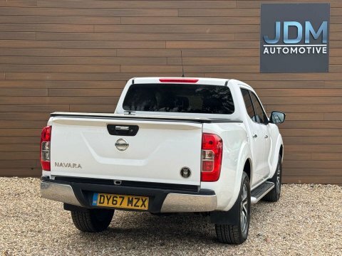 Nissan Navara 2.3 Navara N-connecta White #3