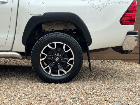 Toyota HILUX Active Dcab Pick Up 2.4 D-4d White #16