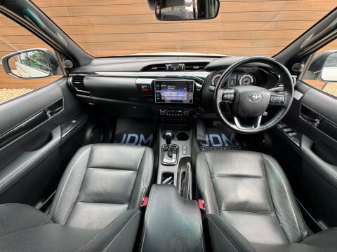 Toyota HILUX Active Dcab Pick Up 2.4 D-4d White #26