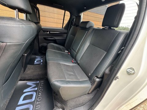 Toyota HILUX Active Dcab Pick Up 2.4 D-4d White #32