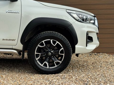 Toyota HILUX Active Dcab Pick Up 2.4 D-4d White #10