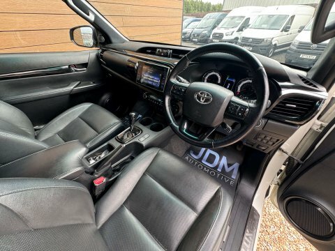 Toyota HILUX Active Dcab Pick Up 2.4 D-4d White #19