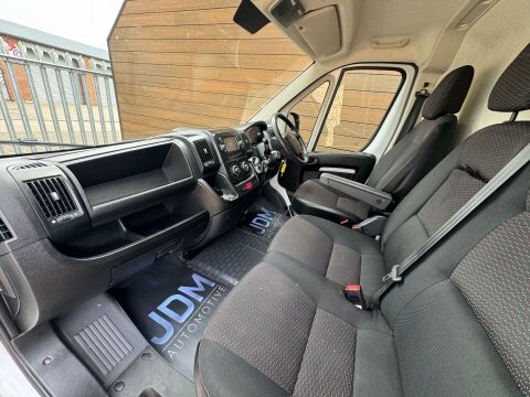 Peugeot Boxer 2.0 Bluehdi 335 Built #23