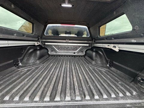 Nissan Navara 2.3 Navara Tekna Grey #5