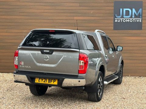 Nissan Navara 2.3 Navara Tekna Grey #3