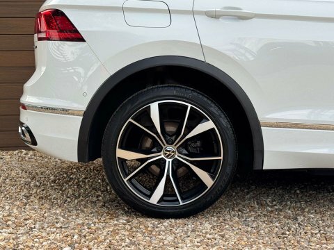 Volkswagen Tiguan 1.5 Tsi 150 Active Dsg Black #13
