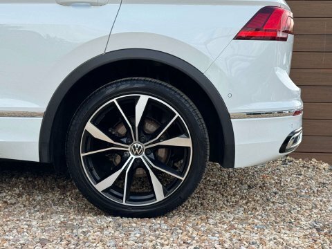 Volkswagen Tiguan 1.5 Tsi 150 Active Dsg Black #14
