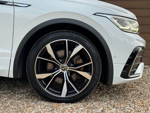 Volkswagen Tiguan 1.5 Tsi 150 Active Dsg Black #11