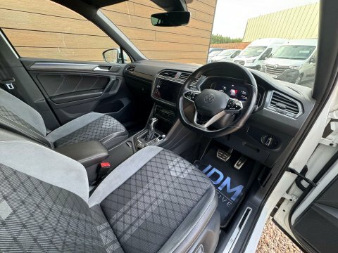 Volkswagen Tiguan 1.5 Tsi 150 Active Dsg Black #18