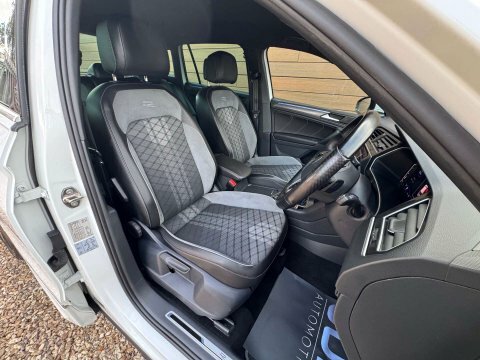 Volkswagen Tiguan 1.5 Tsi 150 Active Dsg Black #17