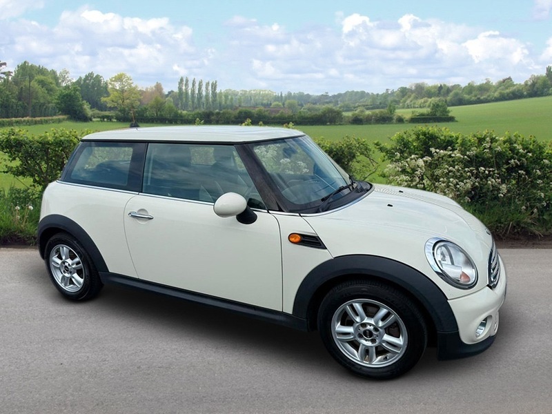 Mini Hatch Hatchback SW62FNN White #3