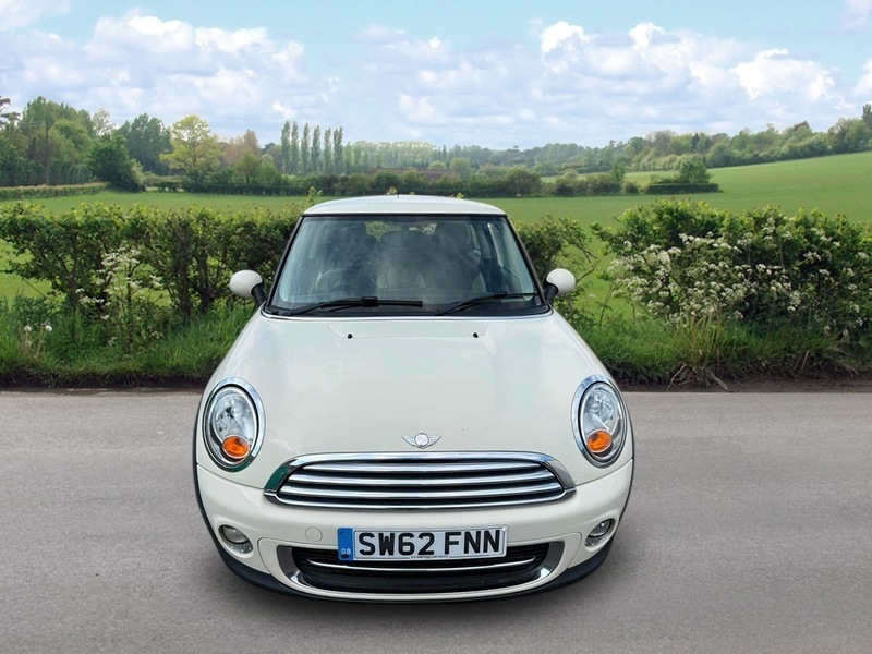 Mini Hatch Hatchback SW62FNN White #5