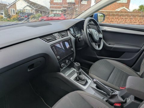 Skoda Octavia 1.4 Tsi Se Blue #6