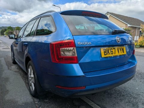 Skoda Octavia 1.4 Tsi Se Blue #4