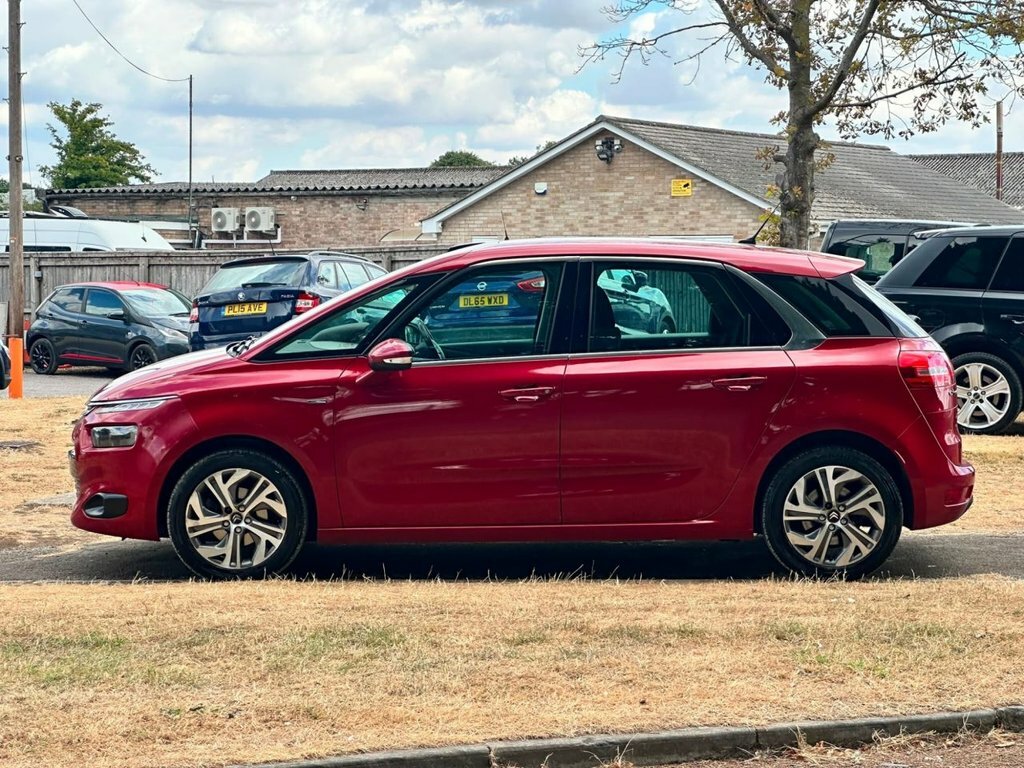 Citroen C4 Picasso 1.6L Exclusive Red #4