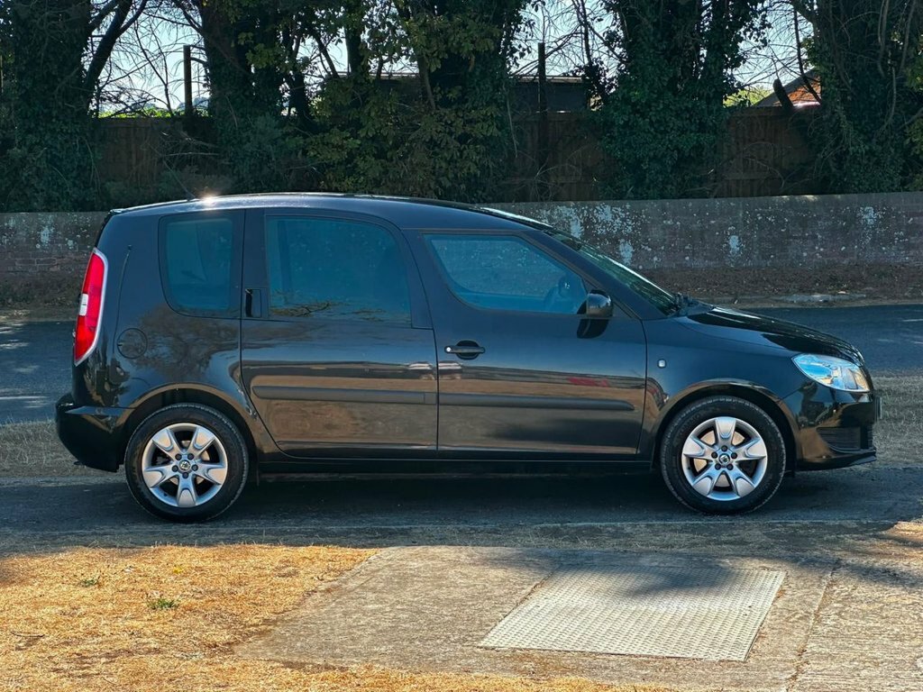 Skoda Roomster 1.6L Se Black #4