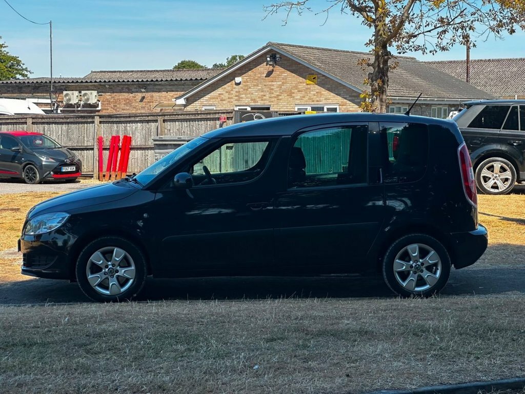 Skoda Roomster 1.6L Se Black #3