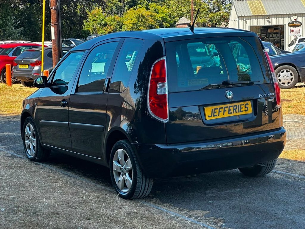 Skoda Roomster 1.6L Se Black #5