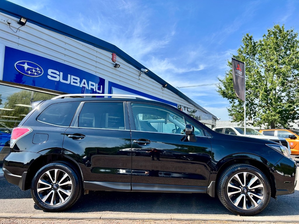 Subaru Forester 2.0 Xt Lineartronic Black #2