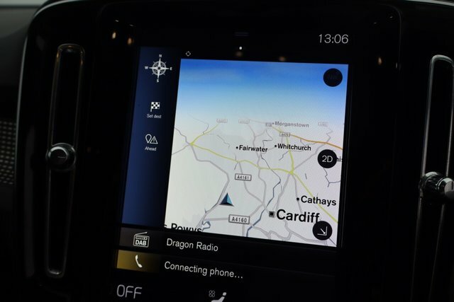 Volvo XC40 T3 R-design Sat Grey #2