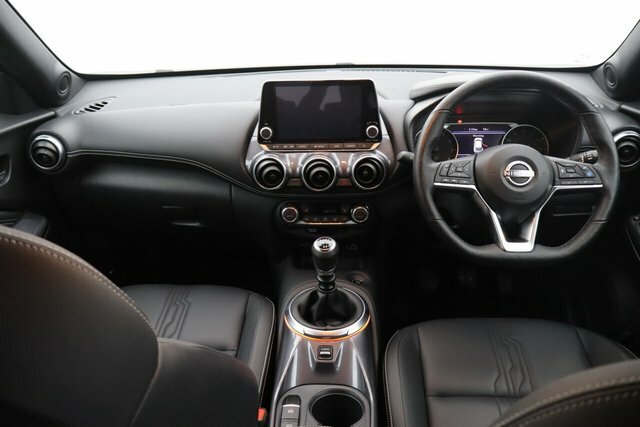 Nissan Juke Dig-t Tekna Black #2