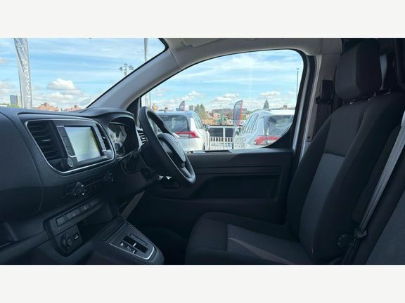 Toyota PROACE Icon L1 Ev 75Kw 1.2T White #5