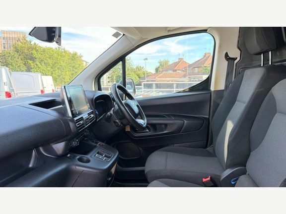 Toyota Proace City Icon L1 Ev 50Kw 11Kw Obc 800Kg White #4