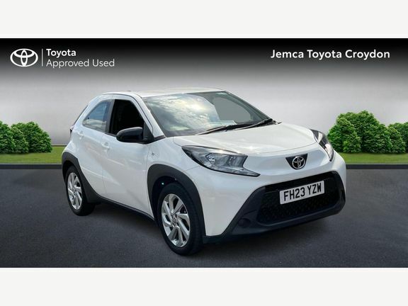 Toyota Aygo X Pure Automatic White